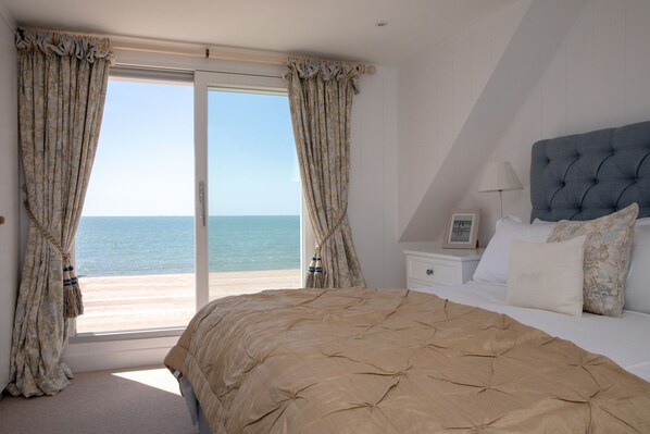 5 Schlafzimmer, Bügeleisen/Bügelbrett, Reisekinderbett, WLAN