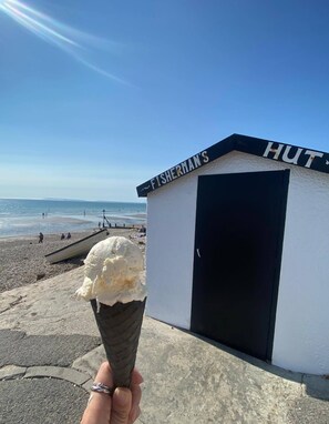 Beach - Sleeps 10 | Beach House 200m from Sea | Walk to East Wittering (West Wittering)