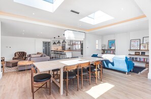Dining - Sleeps 10 | Beach House 200m from Sea | Walk to East Wittering (West Wittering)