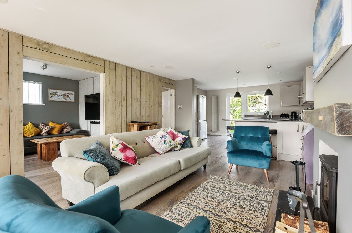 Smart TV, estéreo y oficina 