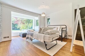 4 bedrooms, iron/ironing board, travel crib, WiFi