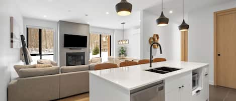 Condo | Cozinha privada | Cafeteira/chaleira, torradeira