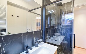Shower, hair dryer - Residenza panoramica 2 (Ponte di Legno)