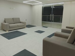 Living area - Majestic Hotel (Ipiales)