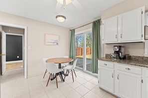 Dining - Quiet & Cozy Shawnee Home in Centralized Location (Shawnee)