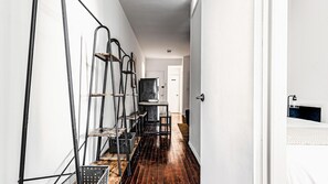 2 habitaciones, tabla de planchar con plancha y wifi gratis 