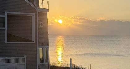 Oceanfront 2-bedroom Condo with Private Beach!