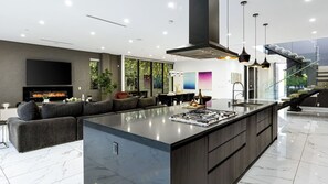 Interior - Private LA Retreat w/ Pool, Hot Tub & Fire Pit Near Melrose Ave The Martel House by Avantstay (Los Angeles)