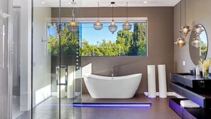 House (6 Bedrooms) | Interior - Private LA Retreat w/ Pool, Hot Tub & Fire Pit Near Melrose Ave The Martel House by Avantstay (Los Angeles)