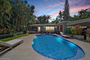 Pool - High-End House with Heated Pool, outdoor TV (Miami Shores)