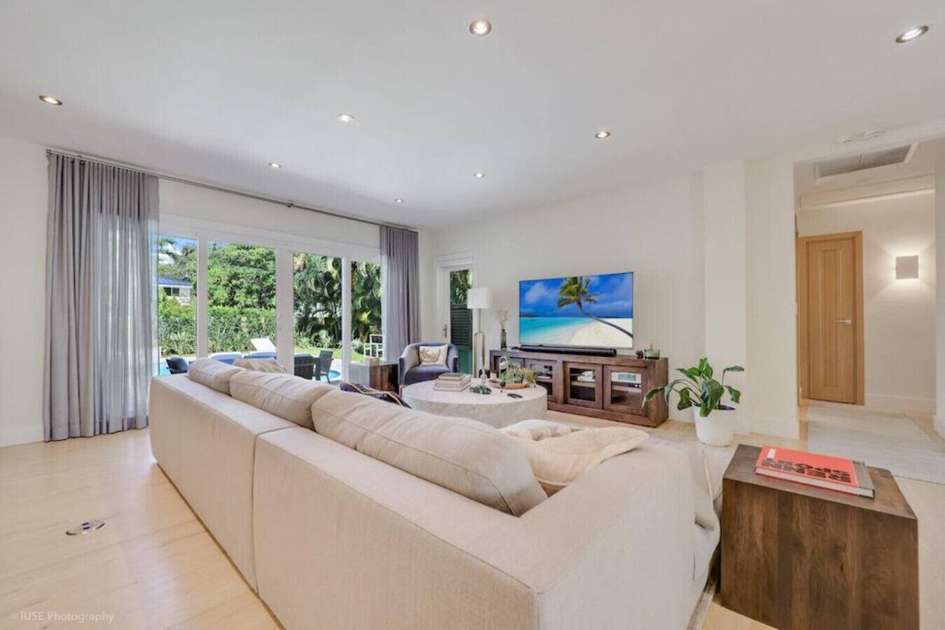 Televisión y estéreo 