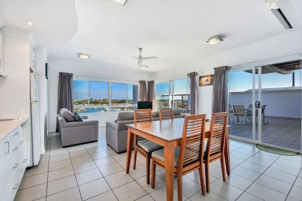 2 عدّة غرف نوم