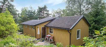 Lovely home in Ljungskile with WiFi