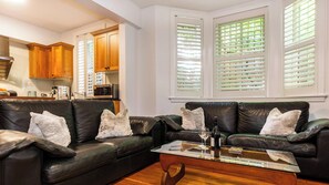 Televisión, oficina