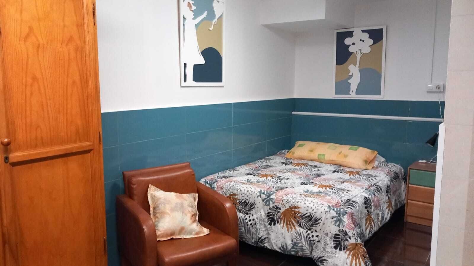 Bügeleisen/Bügelbrett, WLAN, Bettwäsche