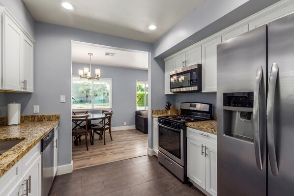Fridge, microwave, oven, stovetop - Walk to Old Town - Scottsdale Home with Pool (Scottsdale)