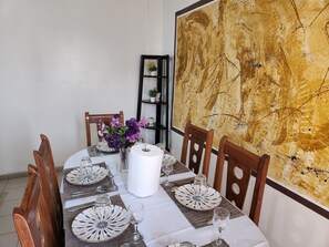 Dining - POINT E SUITE HOUSE (Dakar)