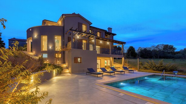 Pool - Villa Magnus Vareški (Istria - Veliki Vareški) (Veliki Vareški)