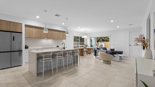 Modern Coastal Retreat with Cinema Room & Outdoor Entertaining