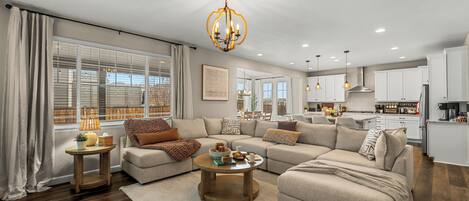 Smart-TV, Kamin, Videospiele, Bücher