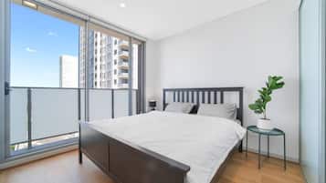 Desk, iron/ironing board, free WiFi, bed sheets