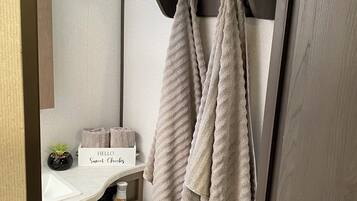 Douche, papier toilette