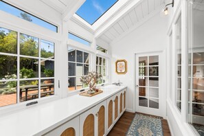 Interior - Azure Sands Sanctuary (La Jolla)