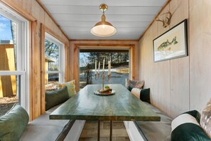 Dining - Charming 3-bedroom option Evergreen Falls (Cashiers)