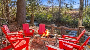 Property grounds - Charming 3-bedroom option Evergreen Falls (Cashiers)
