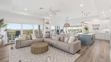 Fernseher, TischfuĂball, Arbeitsbereiche