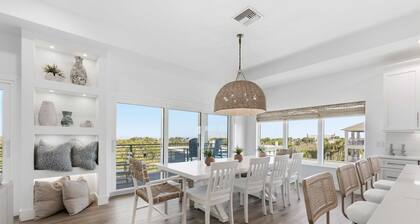 Ocean Views, Beach, Optional Heated Pool & Spa