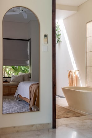 1 bedroom, WiFi, bed sheets - Villa Athena 2 - Love, Leisure, and Bali Charm (Denpasar)