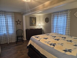 Tabla de planchar con plancha, wifi y ropa de cama 