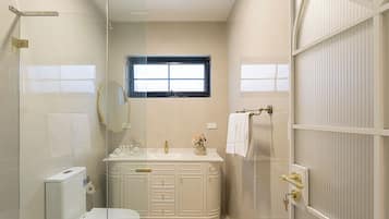 Dusche, Seife, Toilettenpapier