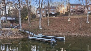 Exterior - 3 Story Waterfront Brick Home w Brand New Pool/Spa, foosball, ping pong and much more (Mooresville)