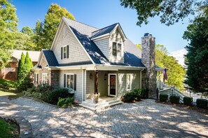 Exterior - Memory Maker - Beautiful Waterfront Home - Pool/Spa/Kayaks/Fire Pit (Sherrills Ford)