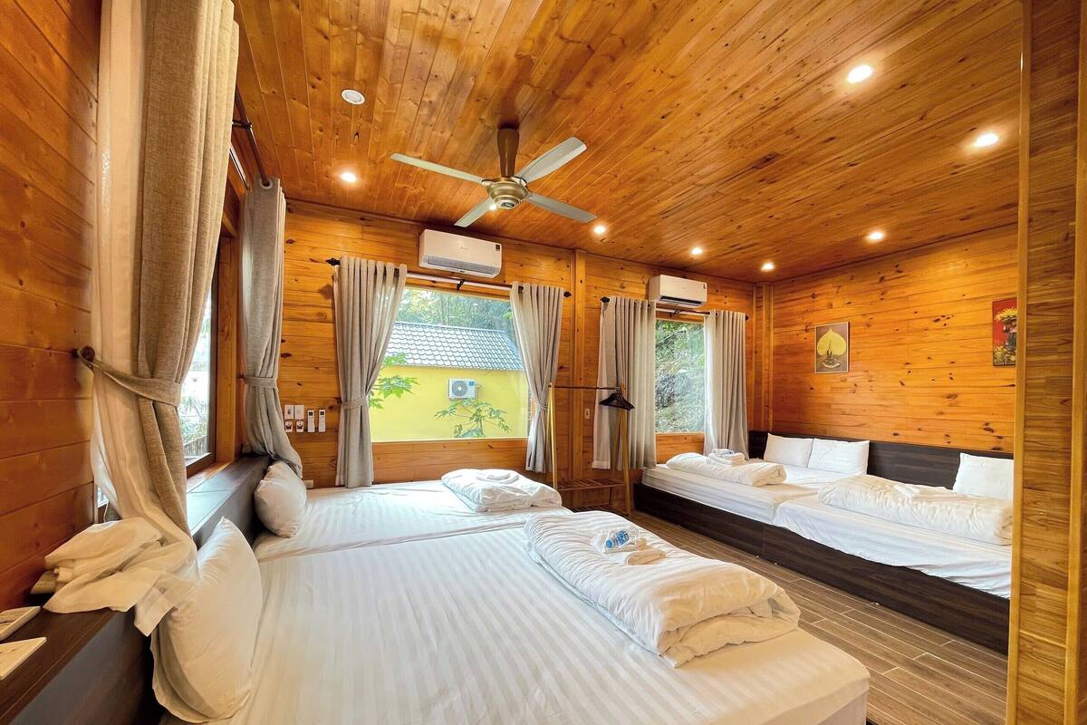 Családi szoba | Íróasztal és ingyenes wifi