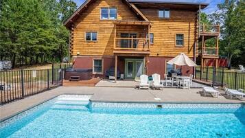 Piscine extérieure, piscine chauffée