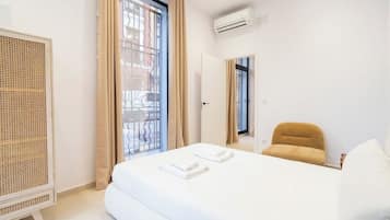 1 dormitorio, tabla de planchar con plancha, cuna de viaje y wifi gratis