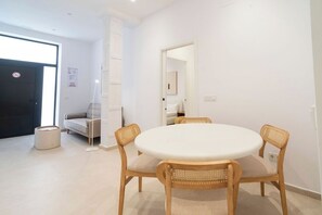 Dining - VLC Host - Cubells Bajo A (Valencia)