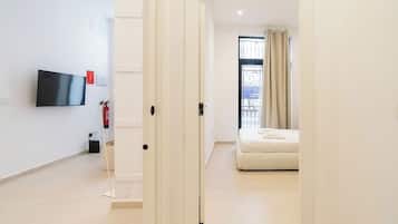 1 bedroom, iron/ironing board, travel cot, free WiFi