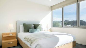 WiFi, bed sheets