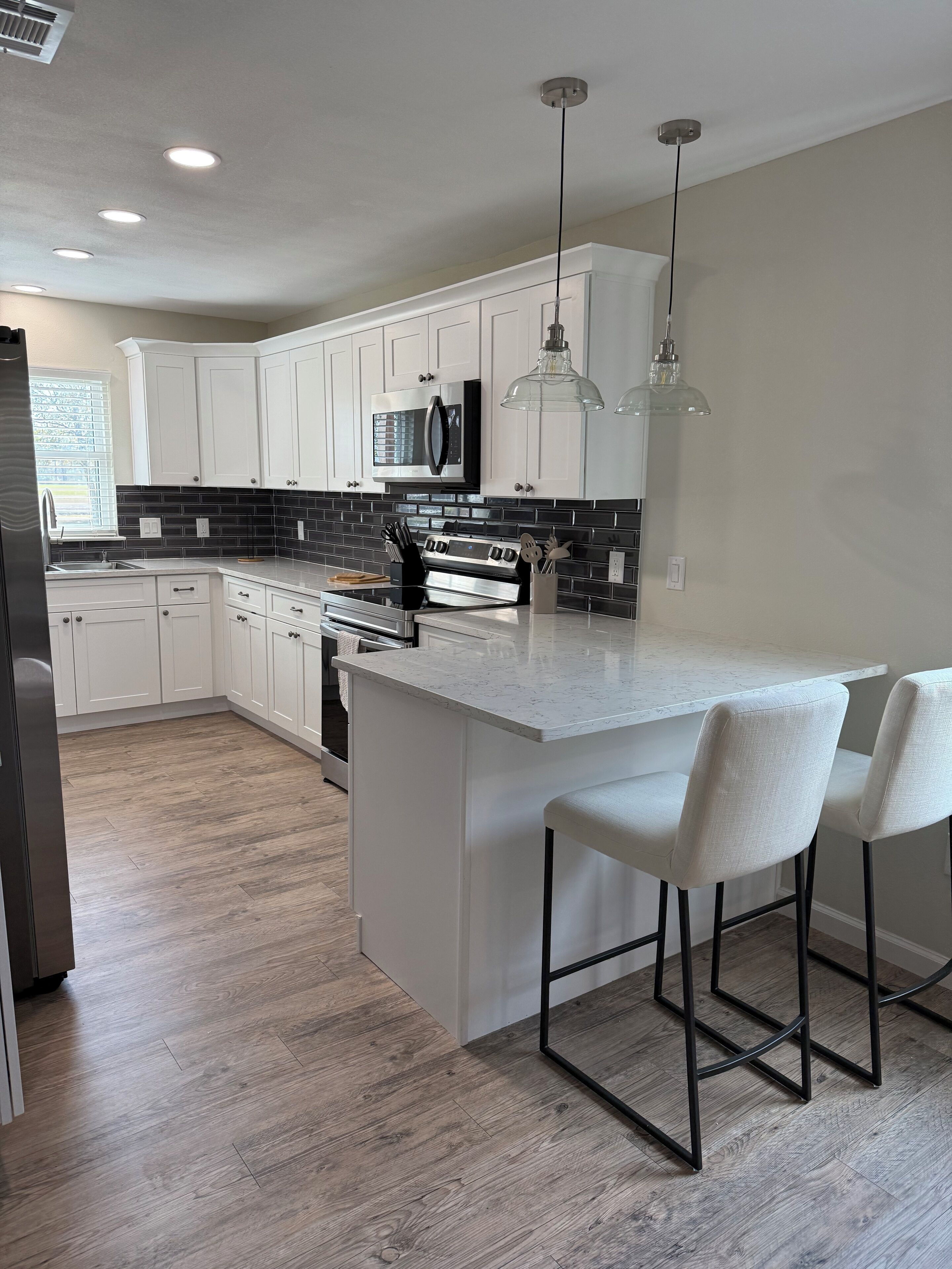 Microwave, oven, stovetop, dishwasher