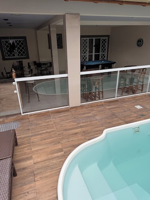 屋外ダイニングエリア