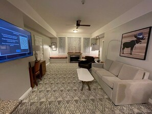 TV, fireplace - SUNDANCE! Ski in/Ski out Marriott Summit Watch 2 bedroom January 24-31 Park City (Park City)
