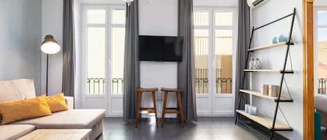 TV