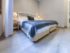 2 bedrooms, iron/ironing board, Internet, bed sheets - Holidays2Malaga Suite 2 Groundfloor and adaptated (Málaga)