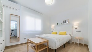 Unclassified image, 5 of 39, button - Holidays2Malaga Alameda View - High WIFI Speed - Close Beach (Málaga)