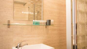 Een douche, een haardroger