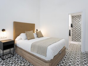 1 chambre, fer et planche à repasser, accès Internet, draps fournis